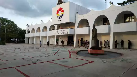 Uno de los municipios de Quintana Roo bajo el mando de una mujer es Benito Juárez, que tiene a Cancún como cabecera municipal