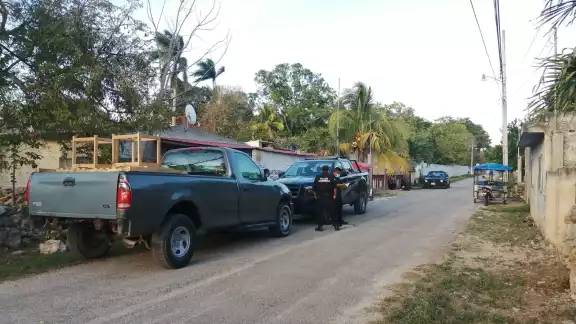 Los oficiales hicieron un recorrido por la población y tiempo después ubicaron el vehículo en la calle 31 entre 22 y 24 Los oficiales hicieron un recorrido por la población y tiempo después ubicaron el vehículo en la calle 31 entre 22 y 24