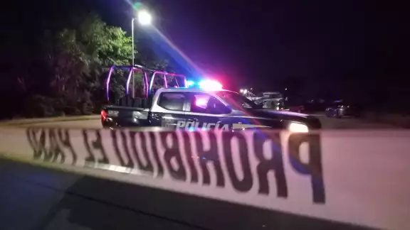 Los policías llegaron a ambos puntos para tomar conocimiento de los ataques con armas de fuego en Cancún Los policías llegaron a ambos puntos para tomar conocimiento de los ataques con armas de fuego en Cancún