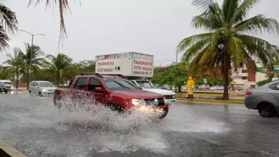 Se prevé una temperatura máxima de 24 a 26?°C y una temperatura mínima de 15 a 17 °C Se prevé una temperatura máxima de 24 a 26?°C y una temperatura mínima de 15 a 17 °C