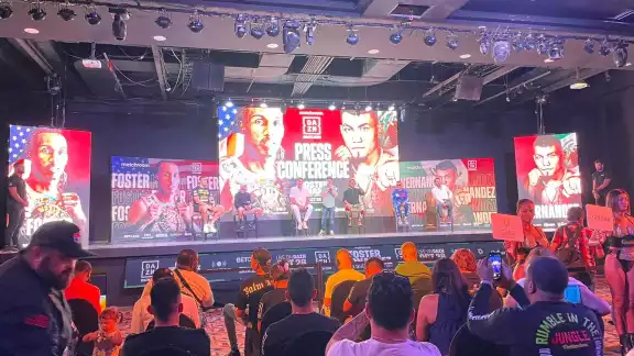 Se diecn listos para la contienta en el Centro de Convenciones de Cancún