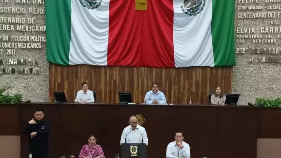 La Codhey presentó su informe anual de actividades del 2023 ante el Congreso de Yucatán La Codhey presentó su informe anual de actividades del 2023 ante el Congreso de Yucatán