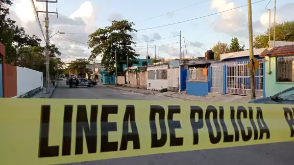 Los primeros en acudir al auxilio fueron elementos de la Policía Quintana Roo Los primeros en acudir al auxilio fueron elementos de la Policía Quintana Roo