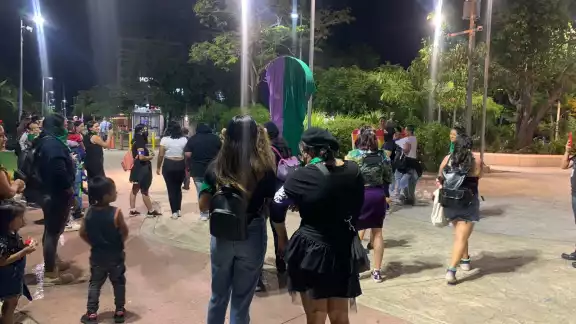 Se manifestaron por el Día Internacional de la Eliminación de la Violencia contra la Mujer Se manifestaron por el Día Internacional de la Eliminación de la Violencia contra la Mujer