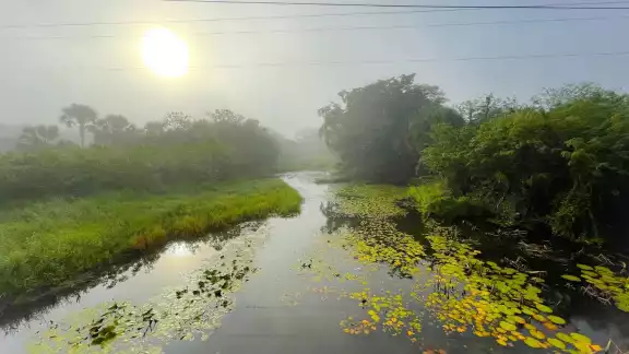 El Río Verde mide 15 kilómetros de largo y 5 metros de hondo, en algunas partes es menor por los ojos de agua El Río Verde mide 15 kilómetros de largo y 5 metros de hondo, en algunas partes es menor por los ojos de agua