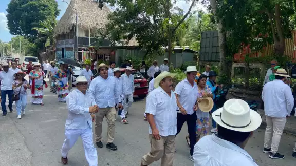 Este primer evento se llevó a cabo en 10 puntos de Bacalar