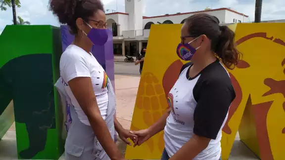 Los entrevistados coincidieron en la necesidad de mayor tolerancia a las parejas LGBT Los entrevistados coincidieron en la necesidad de mayor tolerancia a las parejas LGBT