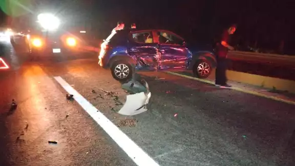 Un accidente con tres vehículos en Campeche dejó daños materiales de gran consideración