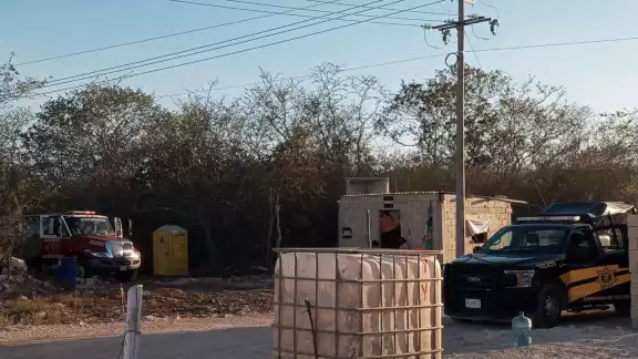 En cuestión de minutos toda la maquinaría estaba envuelta en llamas En cuestión de minutos toda la maquinaría estaba envuelta en llamas