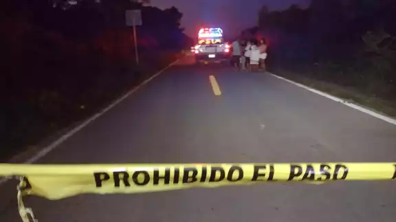 Los hombres de campo regresaban a la comunidad de Señor, después de ir a trabajar a su parcela Los hombres de campo regresaban a la comunidad de Señor, después de ir a trabajar a su parcela