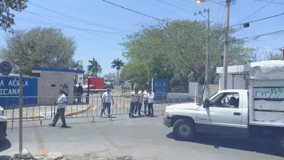 AMLO aterrizará en la Base Aérea Militar número 8 de Mérida