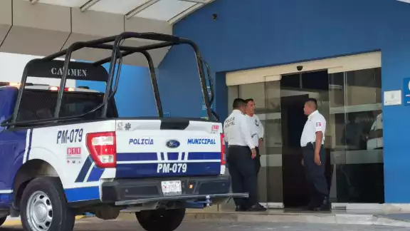 Movilización policiaca en hotel de avenida Concordia por reporte de robo de audífonos