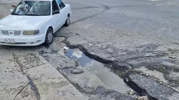 Baches, fugas y oscuridad afectan a Lerma Baches, fugas y oscuridad afectan a Lerma