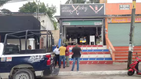 Al lugar llegaron elementos de la policía municipal para atender el reporte Al lugar llegaron elementos de la policía municipal para atender el reporte
