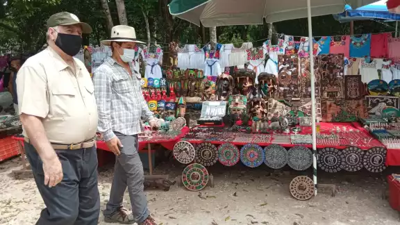Miguel Torruco visitó ayer la antigua ciudad maya Miguel Torruco visitó ayer la antigua ciudad maya
