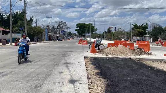 Las adecuaciones viales afectan el tráfico en la zona Las adecuaciones viales afectan el tráfico en la zona