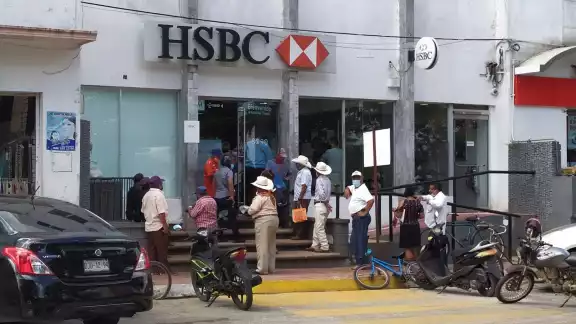 El Gerente del banco, explicó que se trataba de una falla a nivel nacional en la que no se podía realizar transacción alguna por medio de la banca electrónica El Gerente del banco, explicó que se trataba de una falla a nivel nacional en la que no se podía realizar transacción alguna por medio de la banca electrónica