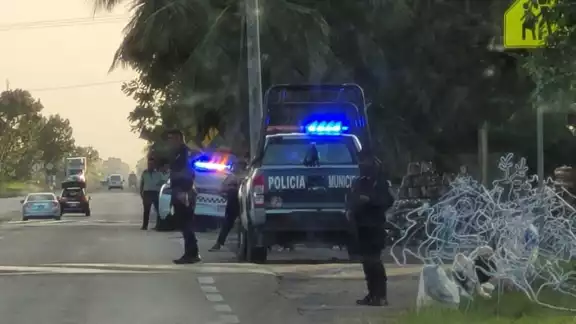 Autoridades policiales arribaron a la comunidad Autoridades policiales arribaron a la comunidad