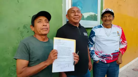 Hombres de mar entregaron una petición de apoyo a las autoridades