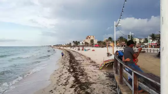 Los comerciantes no creen recuperarse pues la temporada de verano ya culminó Foto: Facebook Los comerciantes no creen recuperarse pues la temporada de verano ya culminó Foto: Facebook