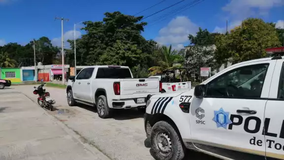 Una camioneta GMC blanca fue asegurada al entrar a Campeche Una camioneta GMC blanca fue asegurada al entrar a Campeche