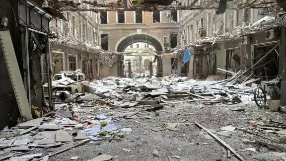 Israel bombardea aeropuerto de Alepo en Siria