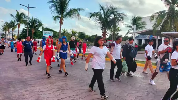 Festejan la Revolución Mexicana en Cozumel
