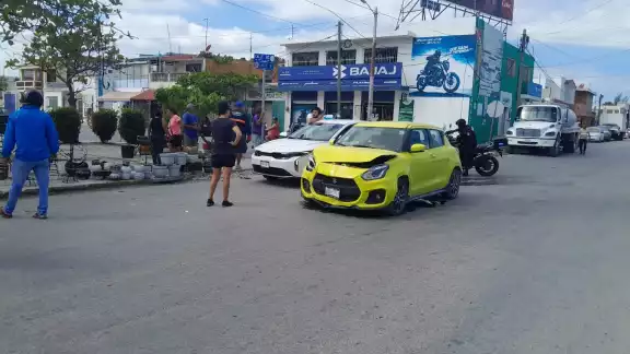 Ambos conductores debieron llegar a un acuerdo para resolver los daños Ambos conductores debieron llegar a un acuerdo para resolver los daños