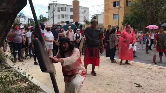 El viacrucis finalizará en la Catedral de Cancún, ubicada dentro de la zona llamada 'Ombligo Verde', en el centro de la ciudad El viacrucis finalizará en la Catedral de Cancún, ubicada dentro de la zona llamada 'Ombligo Verde', en el centro de la ciudad