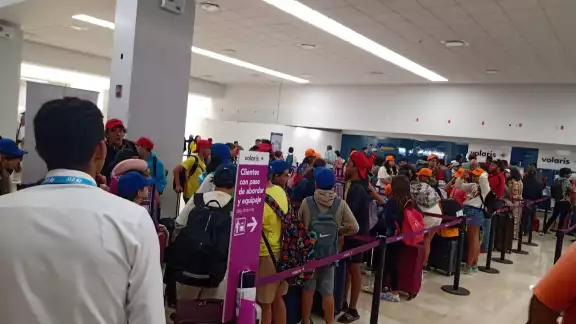 Dos vuelos de Aeroméxico fueron cancelados durante la noche del jueves Dos vuelos de Aeroméxico fueron cancelados durante la noche del jueves