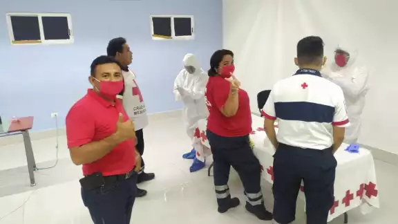 Las mujeres realizan trabajos que antes, sólo realizaban los hombres, demostrando su fuerza y ganas de superarse