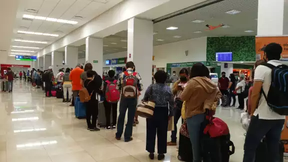 Aerolíneas como Aeroméxico y Viva Aerobús se verán afectados, por lo que retrasarán sus llegadas y salidas