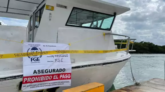 La embarcación fue asegurada tras la muerte de los dos turistas estadounidenses en Isla Mujeres, Quintana Roo