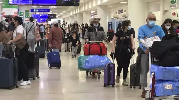 Según el reporte técnico, con corte hasta el mediodía de hoy, 807 pacientes se encontraban en aislamiento social Según el reporte técnico, con corte hasta el mediodía de hoy, 807 pacientes se encontraban en aislamiento social