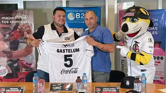 La “Chispa” Gastelum regresa al equipo de sus amores, en el que jugó 17 temporadas de carrera como pelotero activo y donde obtuvo cuatro campeonatos La “Chispa” Gastelum regresa al equipo de sus amores, en el que jugó 17 temporadas de carrera como pelotero activo y donde obtuvo cuatro campeonatos