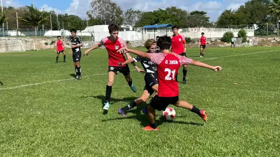 Cancún Calcio firmó su quinta victoria del torneo al vencer por ajustado marcador de 3-2 a Necaxa Mérida Cancún Calcio firmó su quinta victoria del torneo al vencer por ajustado marcador de 3-2 a Necaxa Mérida