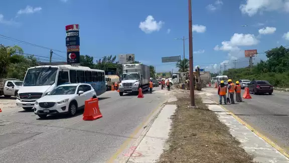 Los trabajos de rehabilitación del Boulevard Luis Donaldo Colosio en Cancún fueron anunciados en marzo durante una visita del presidente López Obrador a la ciudad Los trabajos de rehabilitación del Boulevard Luis Donaldo Colosio en Cancún fueron anunciados en marzo durante una visita del presidente López Obrador a la ciudad