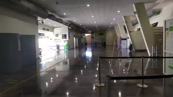 El afectado exige a las aerolíneas brindar una atención completa El afectado exige a las aerolíneas brindar una atención completa
