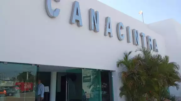 La Cancintra es sede del tercer debate entre candidatos locales