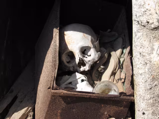 Pobladores afirman que es un falta de respeto a los difuntos