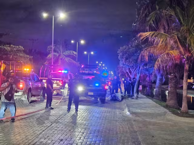 El cuerpo del ciclista quedó sobre la cinta asfáltica tras el ataque.