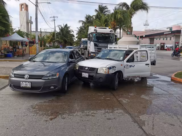 Percance en la Periférica Norte moviliza a Tránsito y aseguradoras