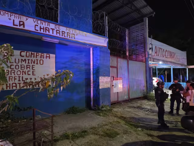 Saquean chatarrera asegurada por la Fiscalía en Chetumal; roban cobre y bronce