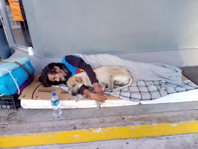 El dueño de 'Canelo' es un hombre en situación de calle