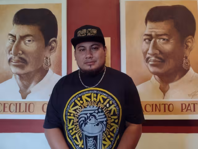 El joven decidió crear rap-maya inspirándose en un cantante local que es conocido como Santos Santiago