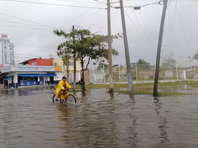 Tres refugios temporales están listos para activarse en la cabecera municipal.