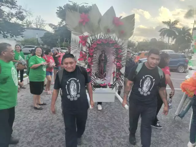 Los peregrinos realizaron su tradicional recorrido en honor a la "Morenita".