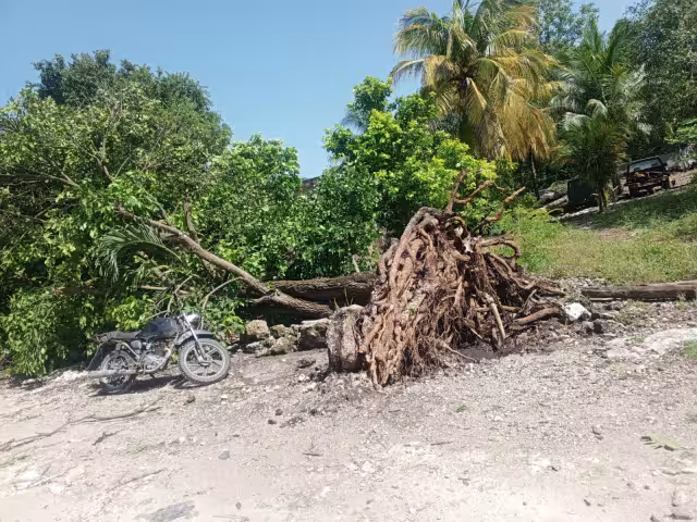 Una fuerte tromba azotó la zona del módulo de Chilan Balan, al sur de Champotón.