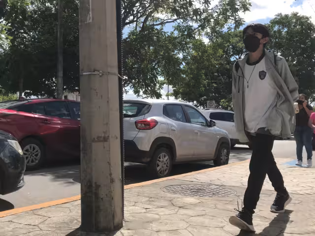 Casi todos los jóvenes dejaron de usar la protección, ya que en las escuelas es optativo.