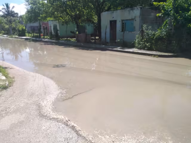 Habitantes del poblado consideran que el hecho de que gran parte del agua escurra naturalmente hacia el estero debe aprovecharse
